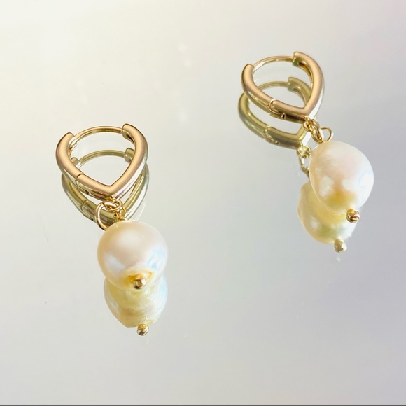 Fresh Water Pearl Earrings - Picture 8 of 8